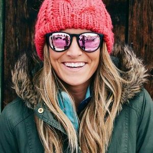 NWT Blenders Rose Gold & Black Sunglasses